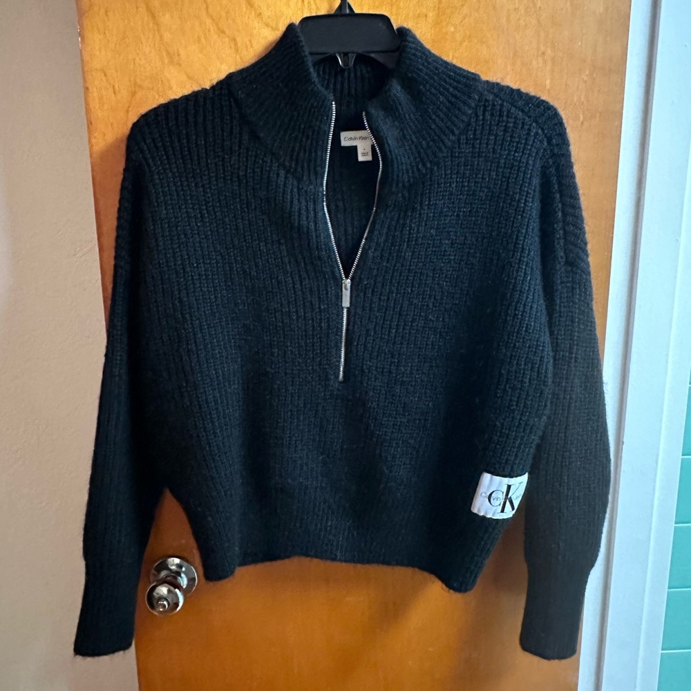 Calvin Klein blk sweater